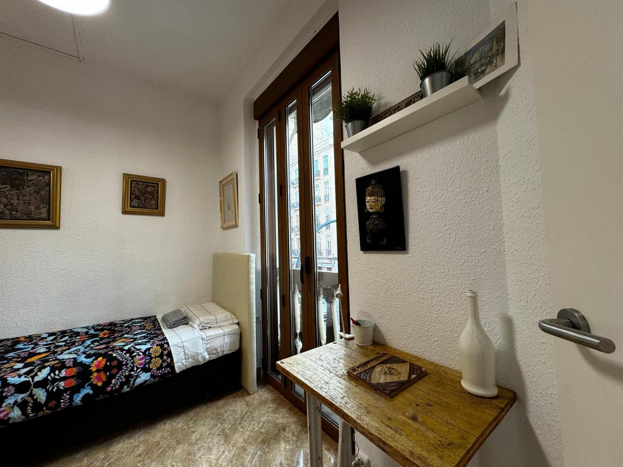 Russafa Codrut Apartment บาเลนเซีย ภายนอก รูปภาพ